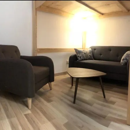 Le Petit Diamant Apartment *